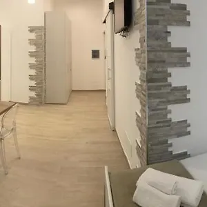 https://apartments-giardino-inglese.palermohotels.org